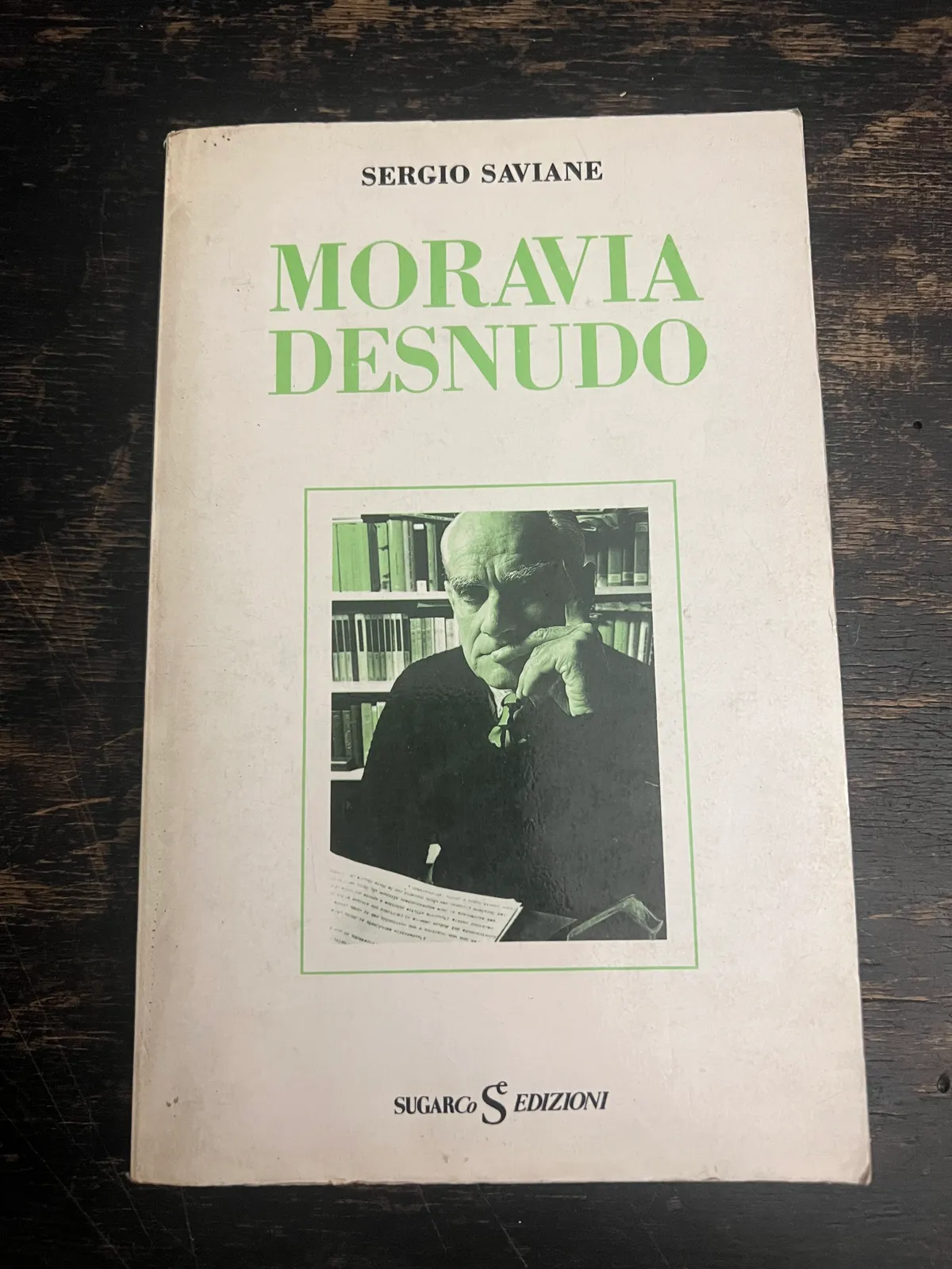 Moravia Desnudo di Sergio Saviane