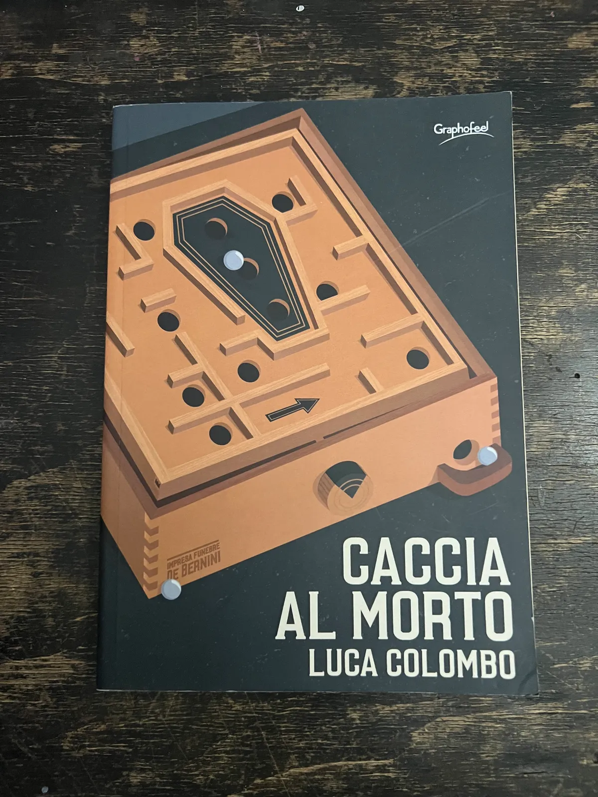 Caccia al morto di Luca Colombo